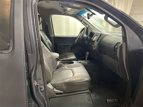 Used 2015 Nissan Xterra PRO-4X image 24