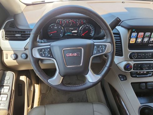 Used 2017 GMC Yukon SLT w/ Premium Edition AWD/4WD image 15