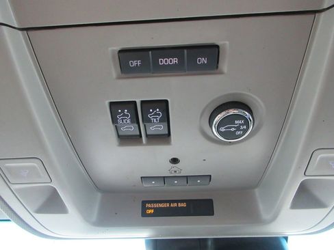 Certified 2017 Chevrolet Tahoe LT w/ LT Signature Package image 36