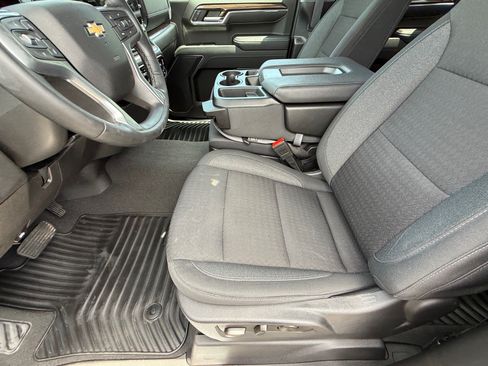 Used 2024 Chevrolet Silverado 1500 LT AWD/4WD image 13