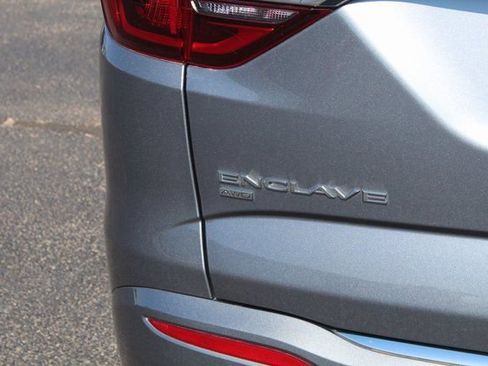 Used 2020 Buick Enclave Avenir w/ Avenir Technology Package image 5