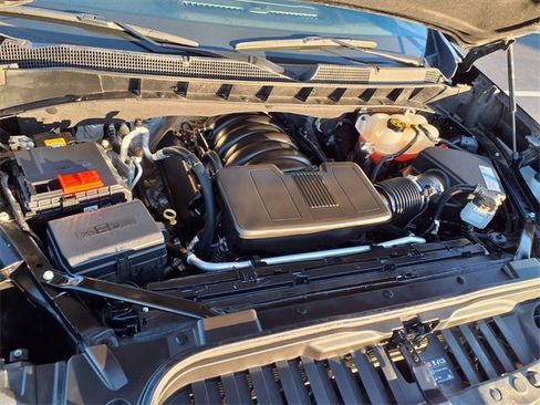 Used 2019 Chevrolet Silverado 1500 High Country w/ Technology Package image 44