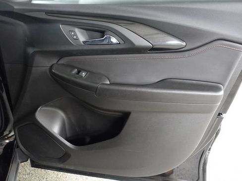 Used 2023 Chevrolet TrailBlazer RS w/ Convenience Package FWD image 24