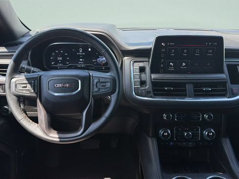 Used 2023 GMC Yukon AT4 w/ AT4 Premium Package AWD/4WD image 10
