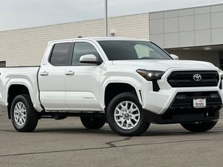 Used 2024 Toyota Tacoma SR5 AWD/4WD video 2