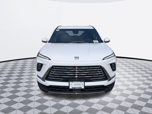 New 2026 Buick Enclave Preferred image 2