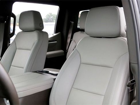 Used 2024 Chevrolet Silverado 1500 LTZ w/ LTZ Premium Texas Edition image 11