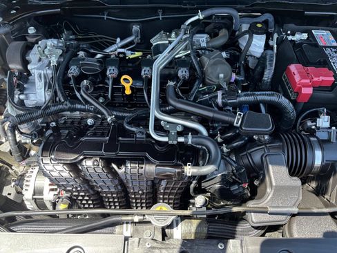 Used 2025 Nissan Altima 2.5 SV FWD image 28