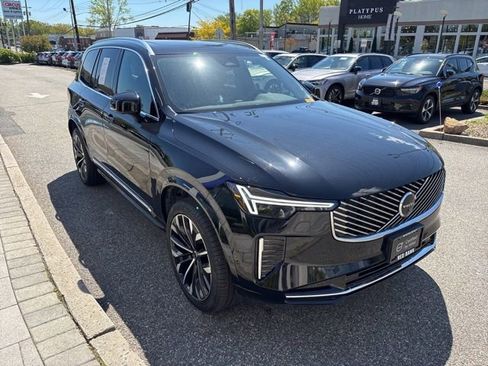 Used 2025 Volvo XC90 B6 Plus AWD/4WD image 7