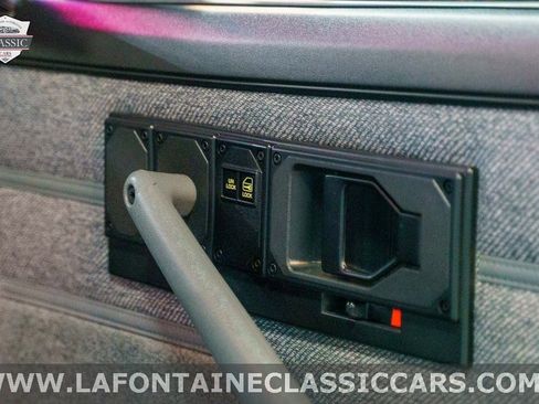 Used 1990 Chevrolet Camaro IROC-Z image 65