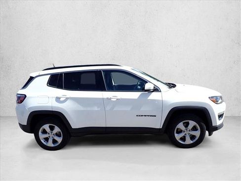 Used 2018 Jeep Compass Latitude w/ Popular Equipment Group AWD/4WD image 13