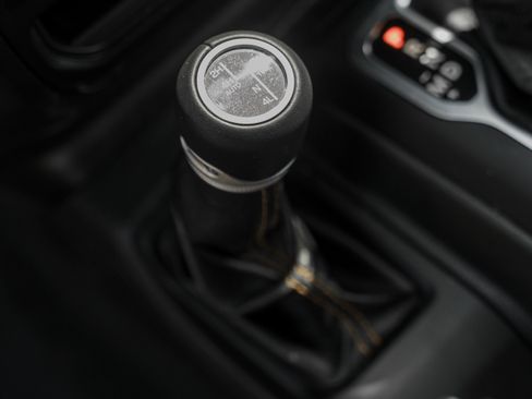 Used 2022 Jeep Wrangler Unlimited Sahara AWD/4WD image 12