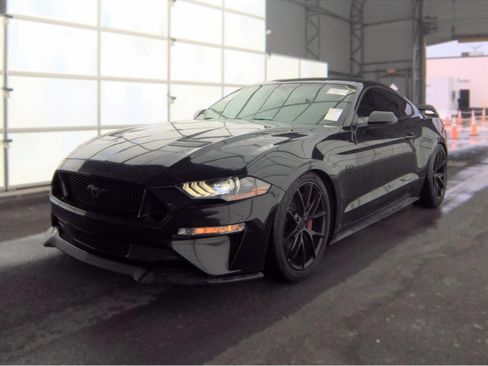 Used 2020 Ford Mustang GT Premium w/ GT Performance Package RWD image 3