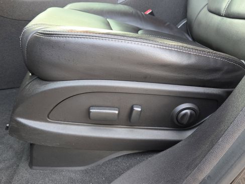 Used 2017 GMC Acadia Limited SLT image 18