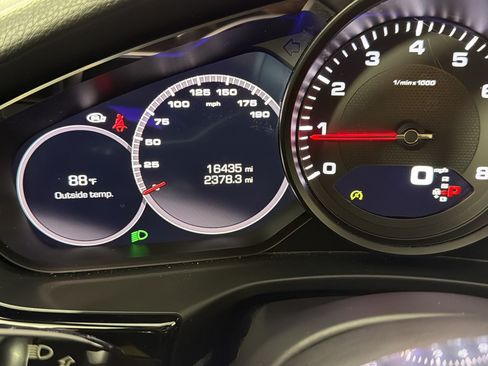Certified 2019 Porsche Panamera image 22