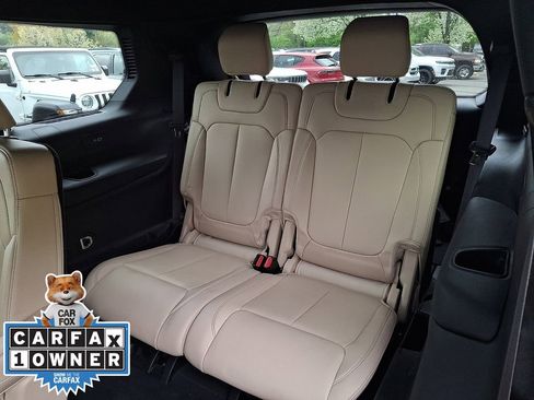 Used 2023 Jeep Grand Cherokee L Limited image 10