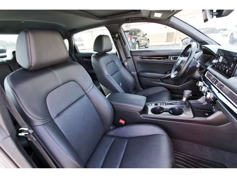 Used 2025 Honda Civic Sport image 28