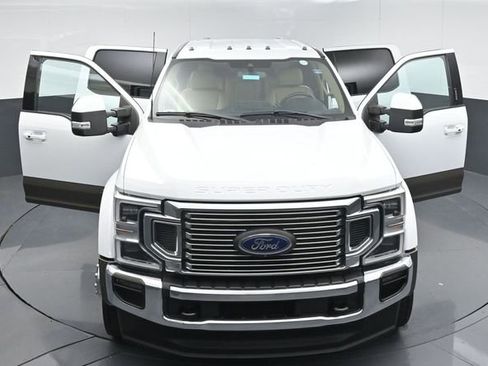 Certified 2022 Ford F450 Lariat w/ Lariat Ultimate Package AWD/4WD image 56