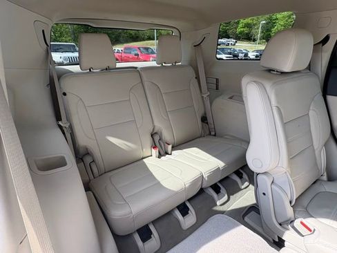 Used 2023 GMC Acadia Denali AWD/4WD image 34