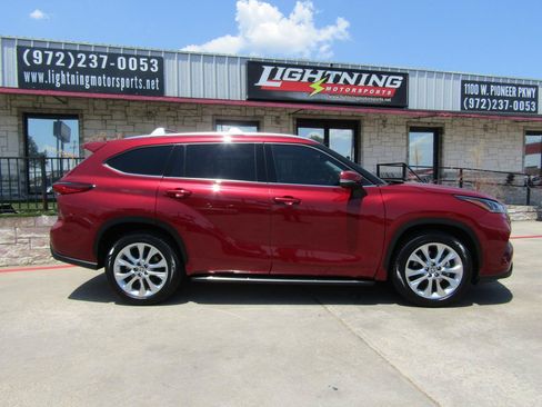 Used 2021 Toyota Highlander Limited FWD image 5