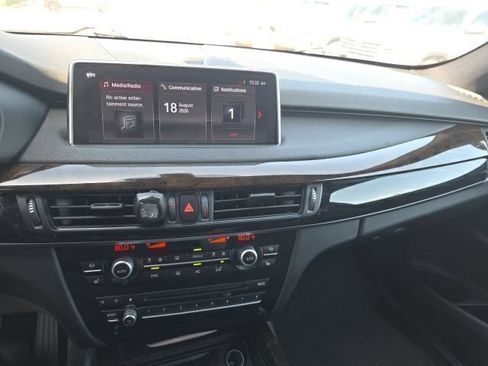 Used 2018 BMW X5 xDrive35i w/ M Sport Package AWD/4WD image 9