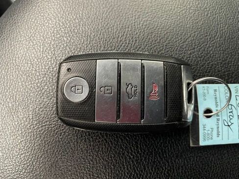 Used 2020 Kia Optima SE image 24