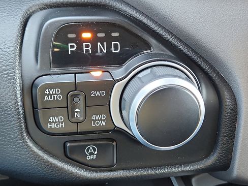 Used 2022 RAM 1500 Big Horn AWD/4WD image 14