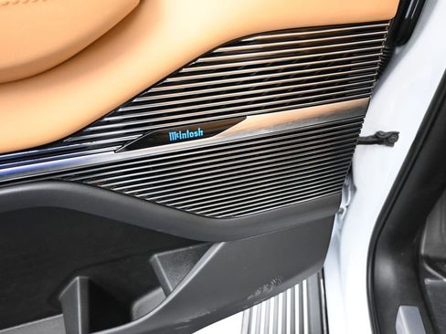 Used 2024 Jeep Grand Wagoneer Series III w/ Quick Order Packagew 28T image 15