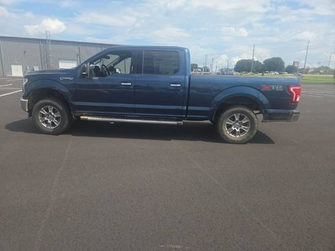 Used 2017 Ford F150 XLT w/ Equipment Group 302A Luxury AWD/4WD image 11