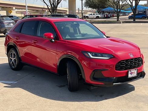 Used 2025 Honda HR-V EX-L image 4