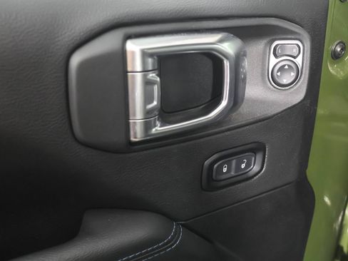 Used 2023 Jeep Wrangler Unlimited Rubicon 4xe AWD/4WD image 35