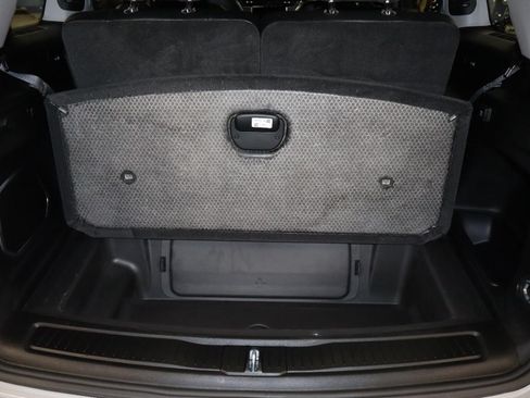 Used 2021 Jeep Grand Cherokee L Limited AWD/4WD image 32
