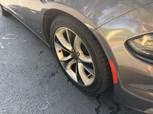 Used 2015 Dodge Charger R/T RWD image 11