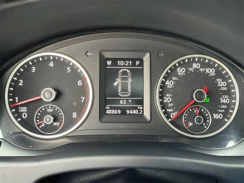 Used 2016 Volkswagen Tiguan SE image 26