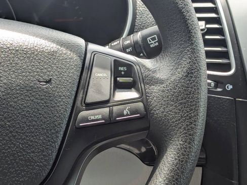 Used 2015 Kia Sorento LX FWD image 19