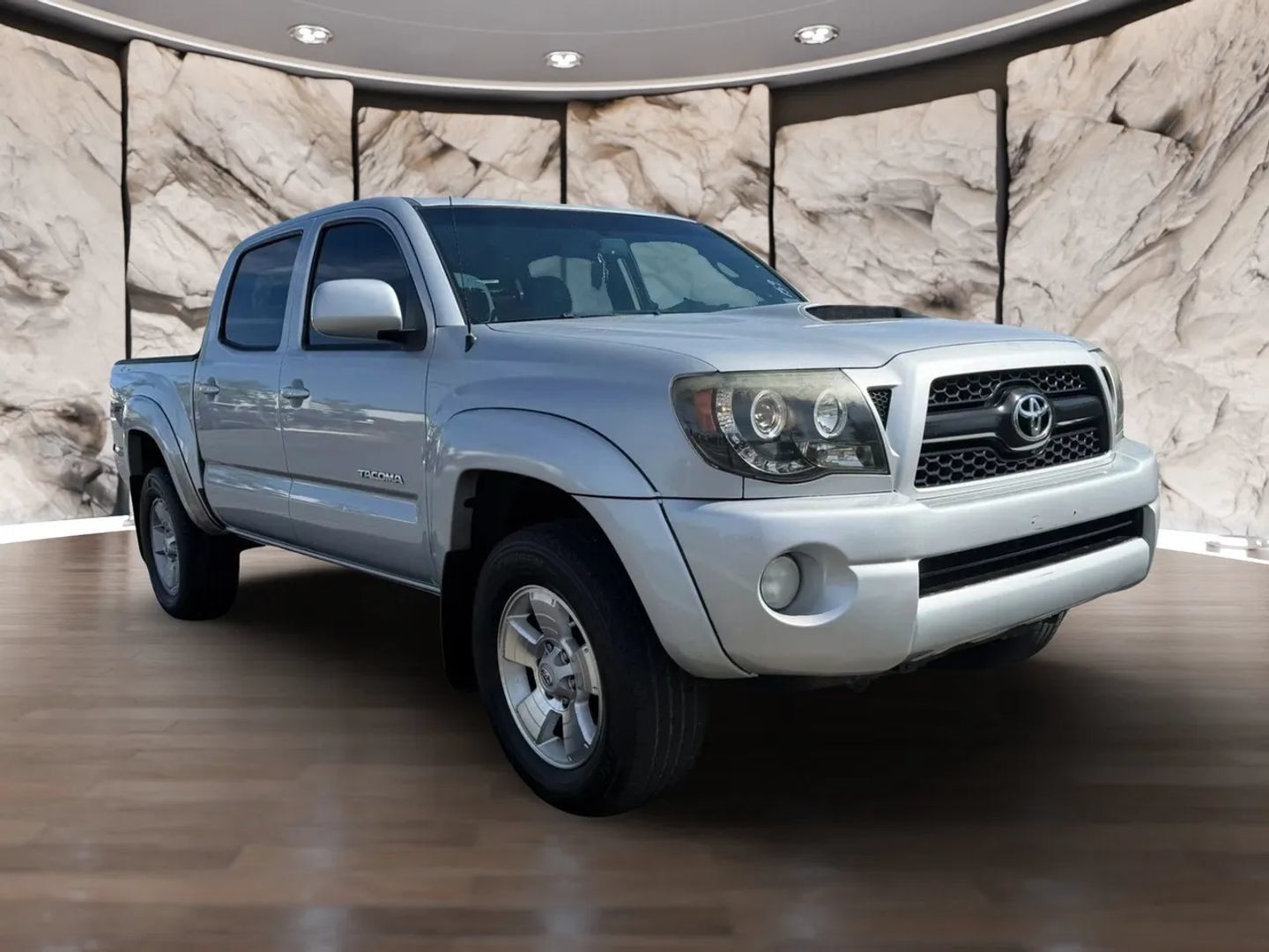 Used 2011 Toyota Tacoma PreRunner w/ TRD Sport Pkg w/JBL Audio RWD image 3
