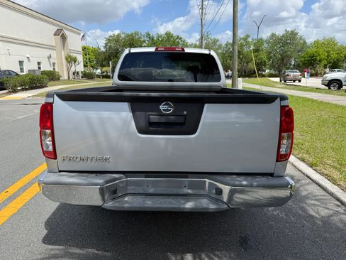 Used 2015 Nissan Frontier S image 8
