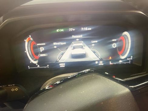 Used 2025 Nissan Rogue Platinum AWD/4WD image 12