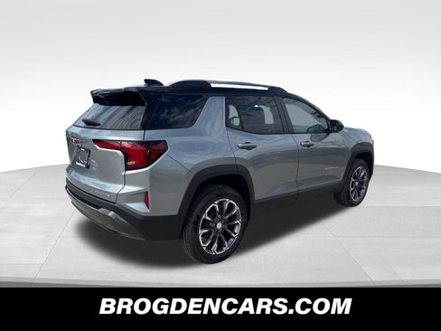 New 2027 GMC Terrain Elevation w/ Elevation Premium Package AWD/4WD image 3