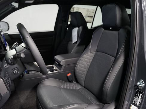 New 2026 Toyota 4Runner TRD Off-Road Premium AWD/4WD image 30