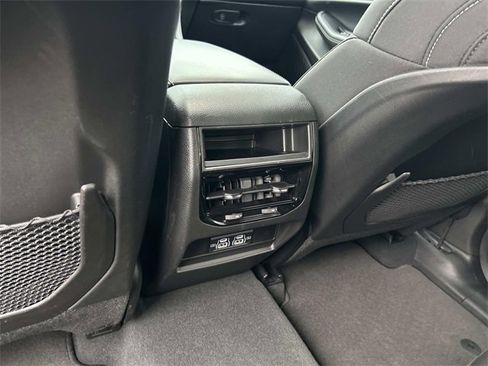 Used 2024 Jeep Grand Cherokee Laredo X image 18