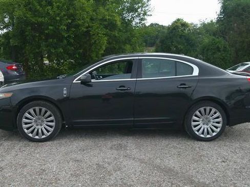 Used 2010 Lincoln MKS AWD image 12