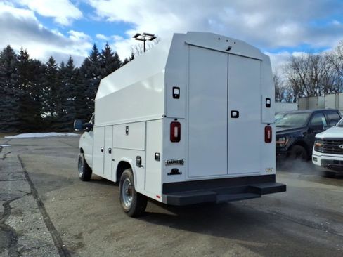 New 2026 Ford E-350 and Econoline 350 Super Duty w/ Power Equipment Group RWD image 7