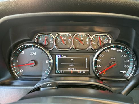 Used 2018 Chevrolet Silverado 2500 LT image 21