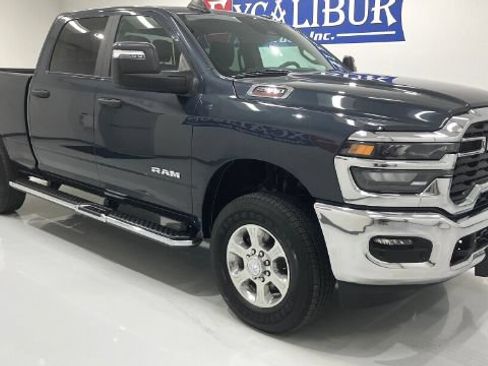 Used 2026 RAM 2500 Big Horn AWD/4WD image 5