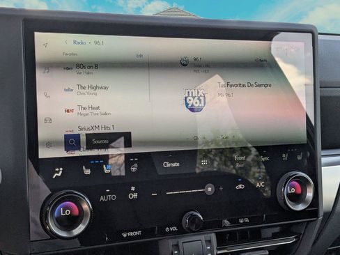 Certified 2025 Lexus GX 550 w/ Accessory Package (2T) image 11