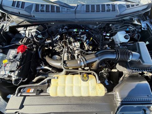 Used 2020 Ford F150 Lariat image 17