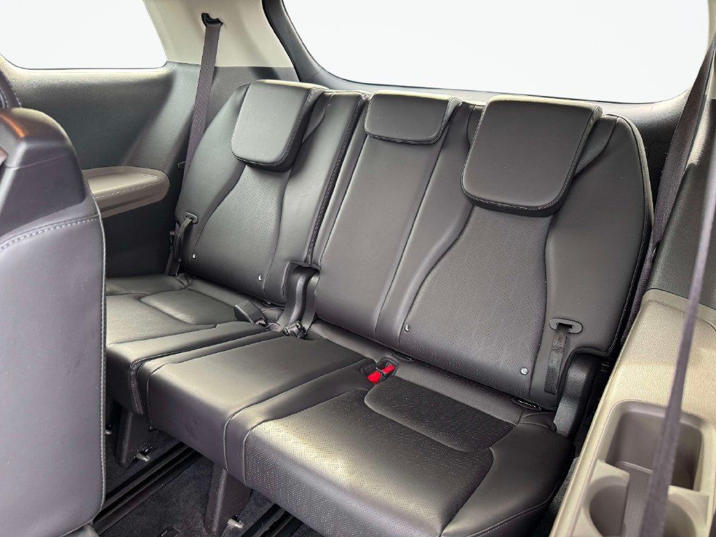 Used 2026 Kia Carnival LXS FWD image 8