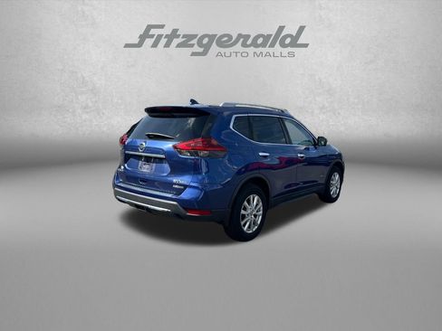 Used 2018 Nissan Rogue SV w/ Premium Package AWD/4WD image 8