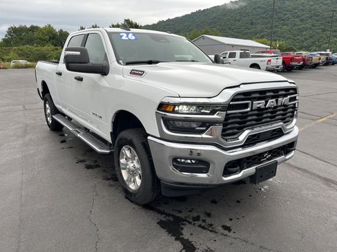 Used 2026 RAM 2500 Big Horn AWD/4WD image 5